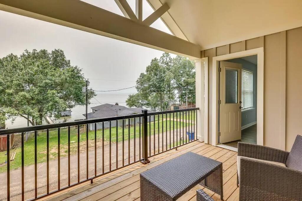 Vacation Home Lake Livingston! Onalaska Eksteriør billede